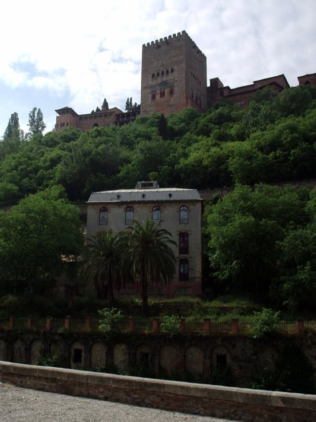 P5250021 Uitzicht op Alhambra - Carrera del Darro - Granada